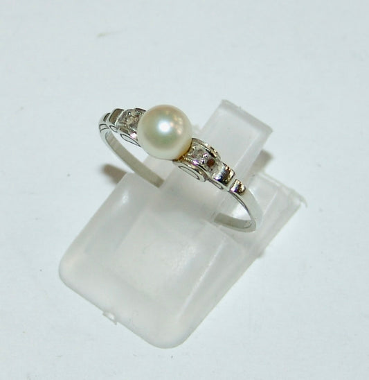 Damen - Ring Weißgold und Perle