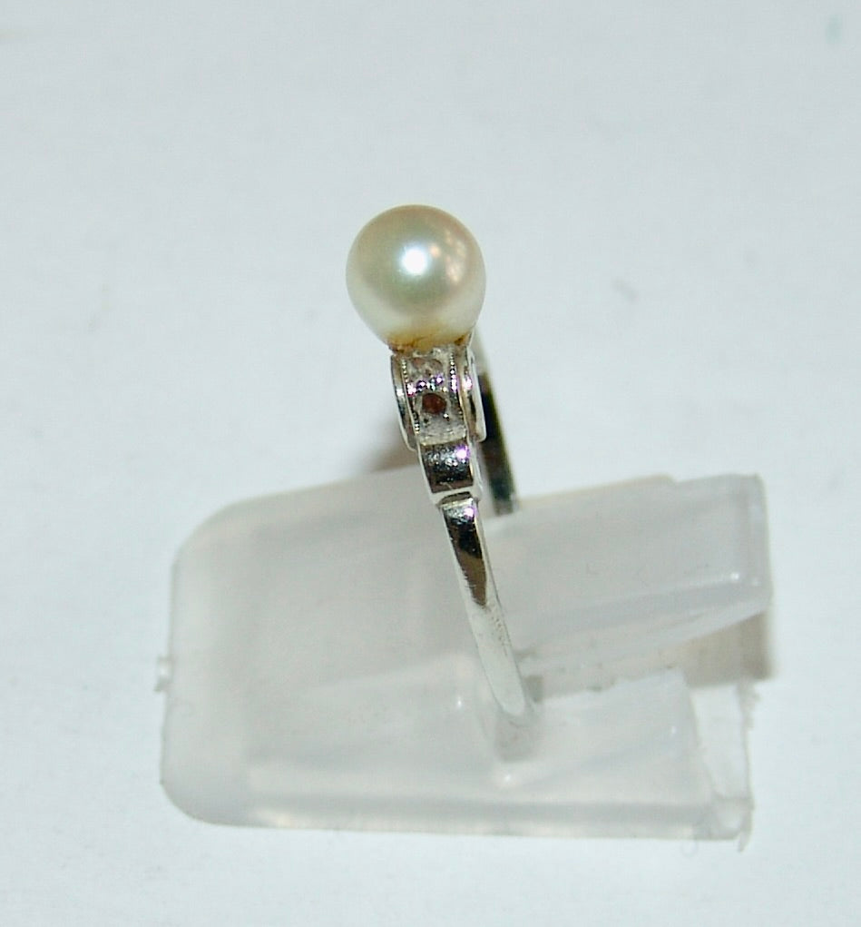 Damen - Ring Weißgold und Perle